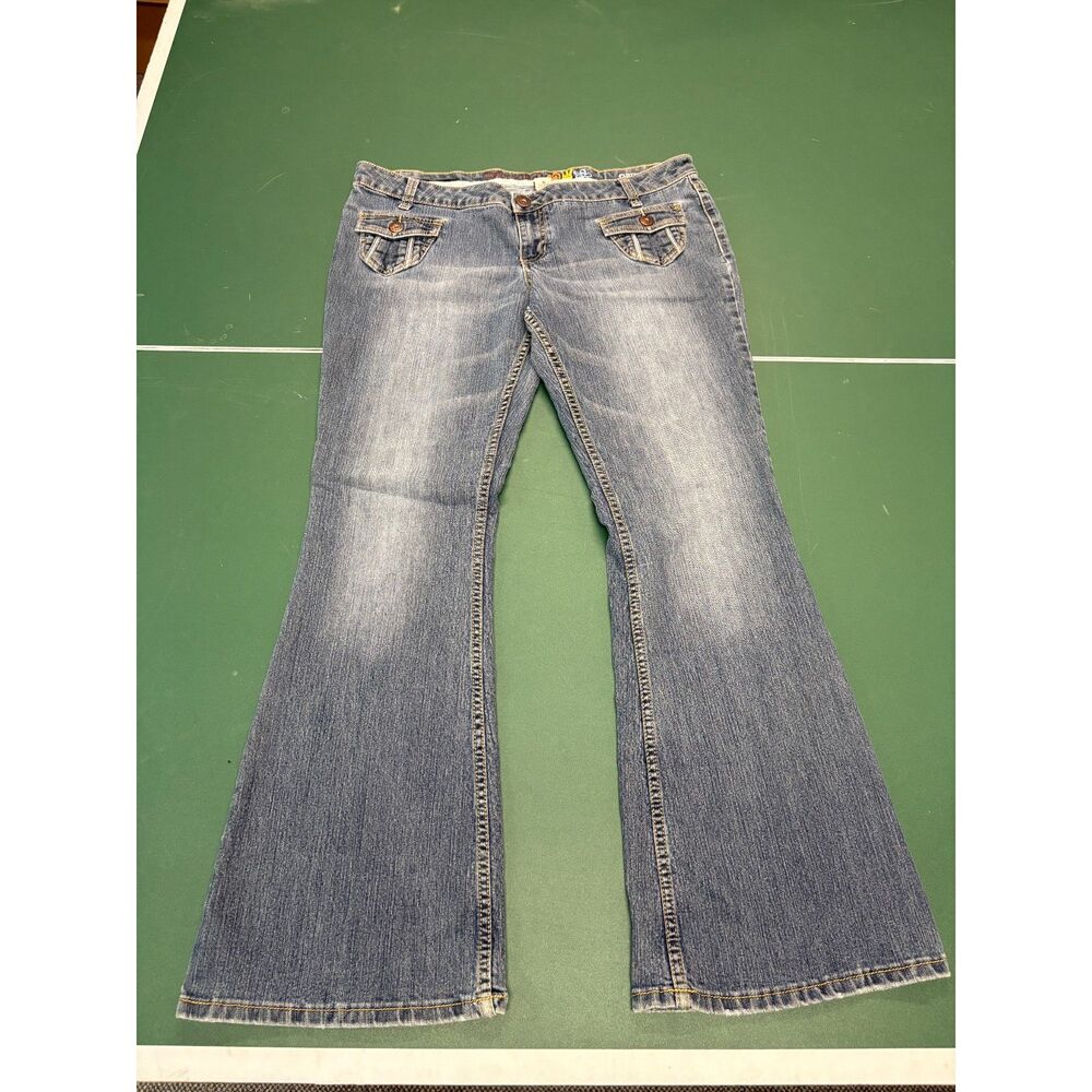 Vintage Mudd Embroidered Flare Jeans